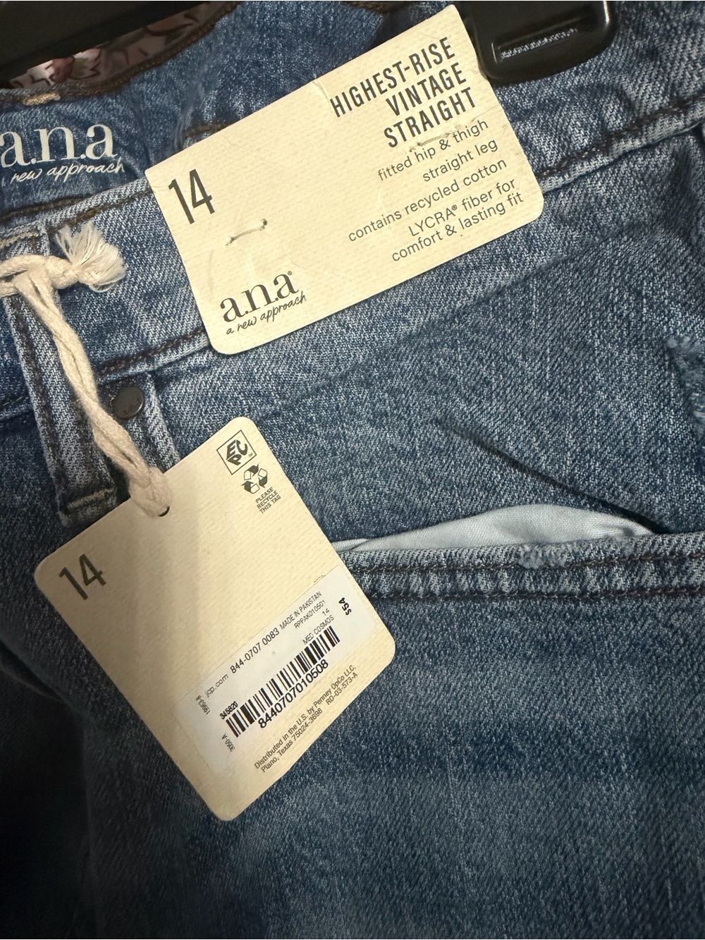Women’s a.n.a Highest Rise Vintage Straight Jeans - Picture 3 of 6